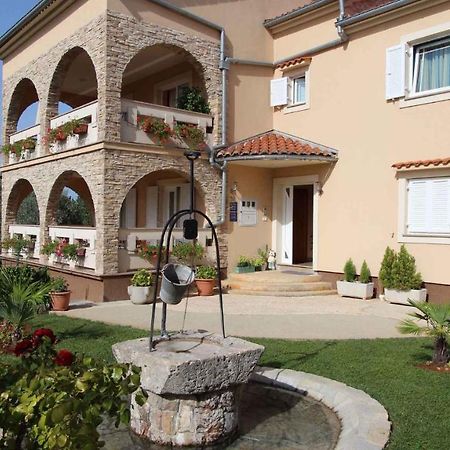 Malinska Apartment 1 Sveti Anton  Exteriér fotografie